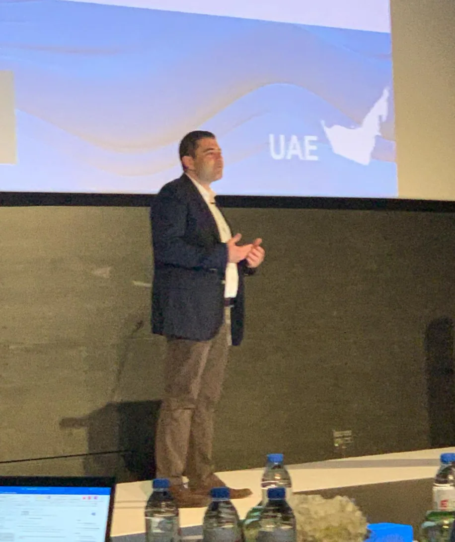 Reading the market before the next move: Presented economic headwinds and tailwinds, emerging market trends and shopper behaviour to inform a key retailer’s strategy meeting.